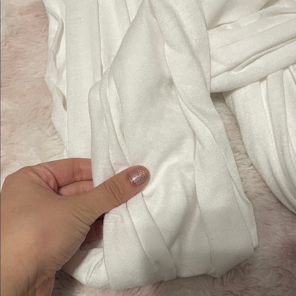 White Infinity Scarf - Picture 3 of 4
